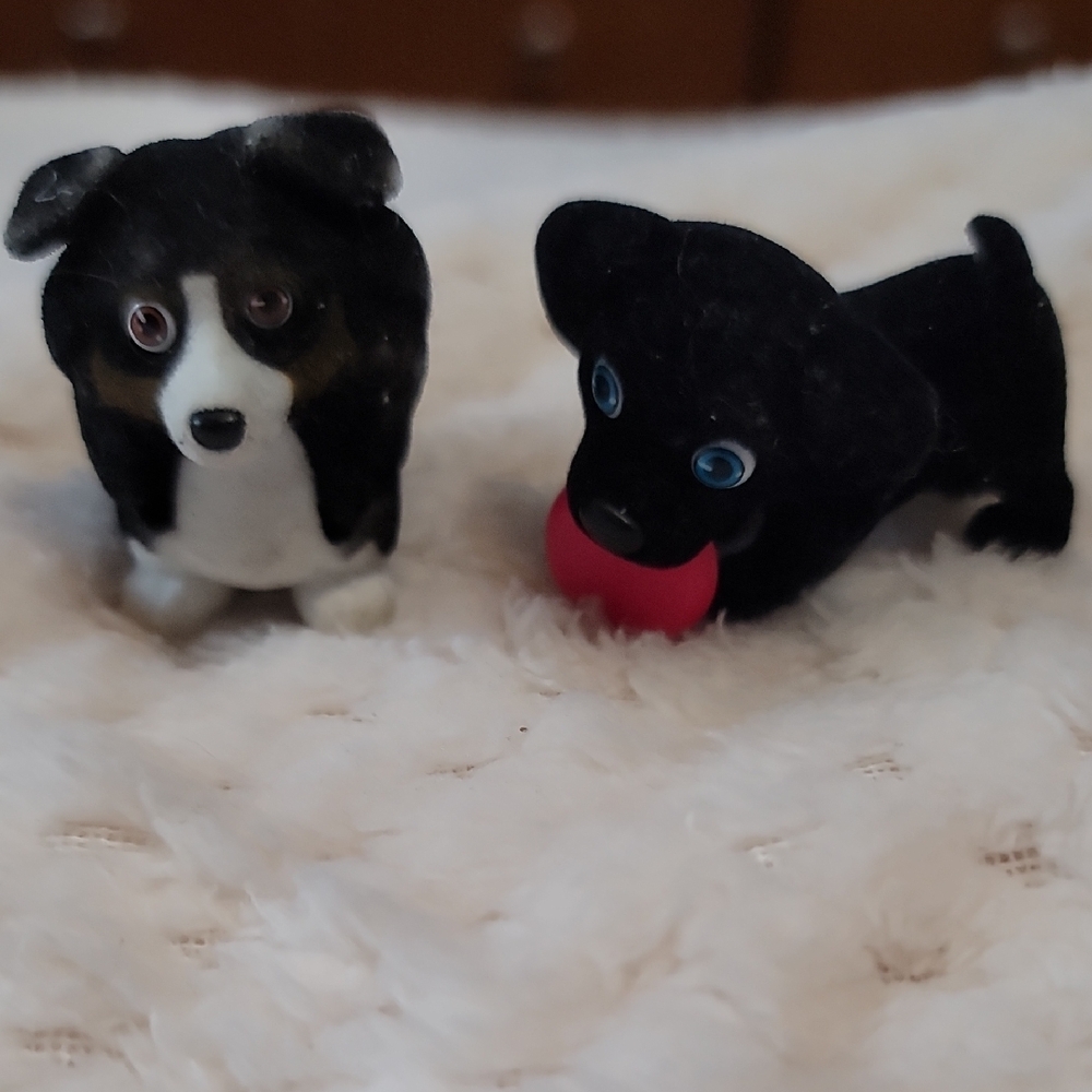 Set Of 4 Flocked Dog Minature Figures